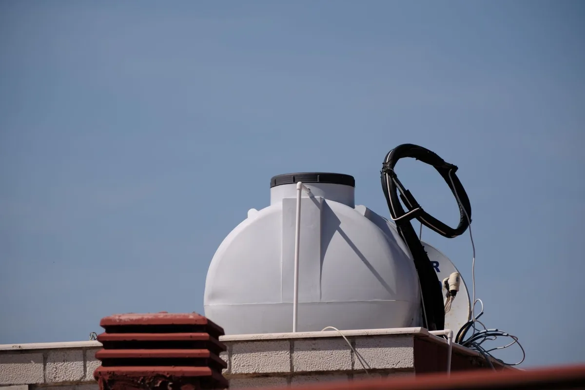 Ballon eau chaude solaire 200L installation toit