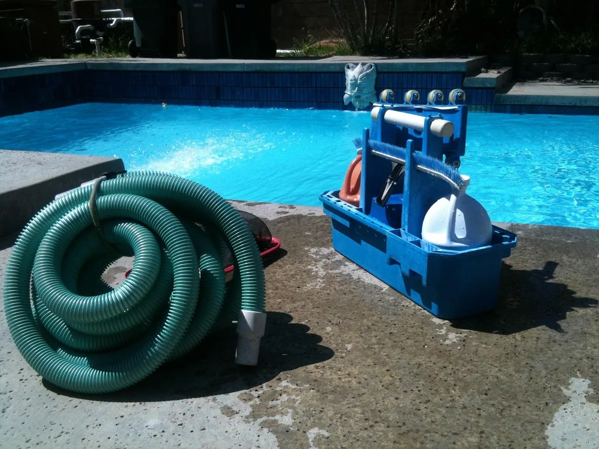 coffret filtration piscine préparé pour PAC ou électrolyseur