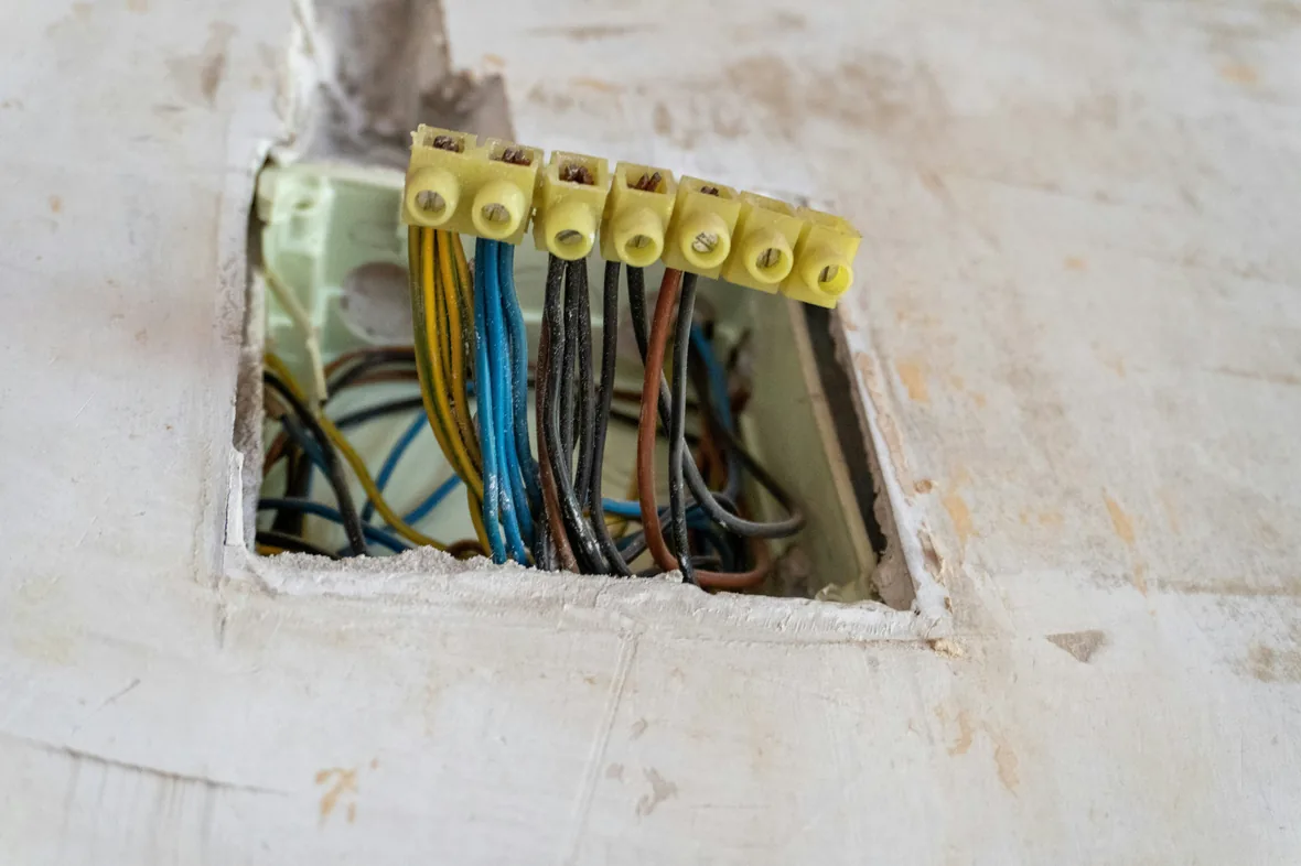 borne de connexion Wago et câblage résidentiel de tableau