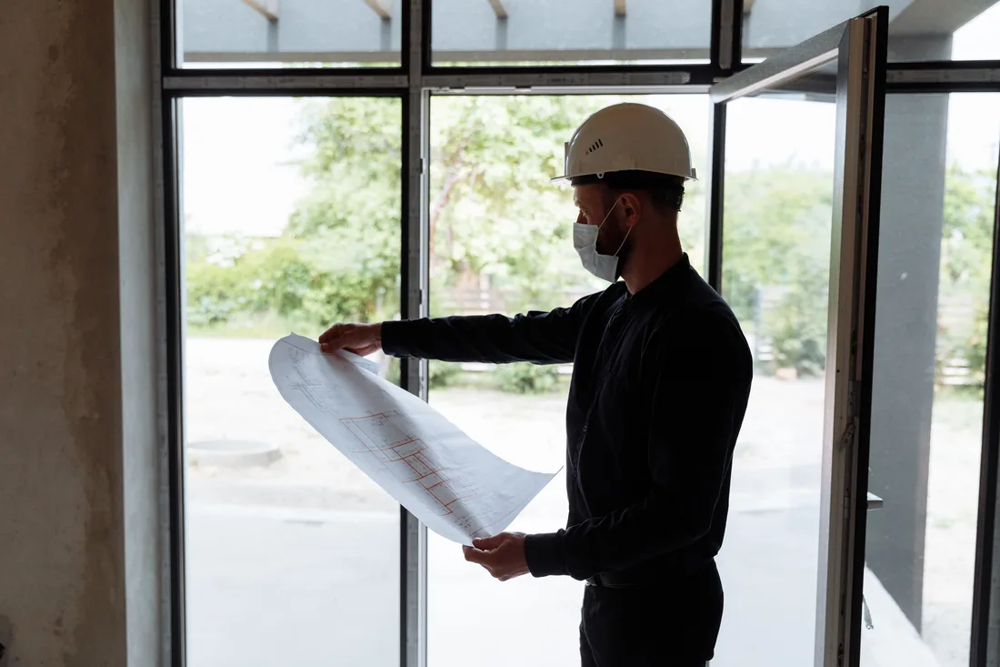 Étude de panneau semi-transparent BIPV sur plans de façade