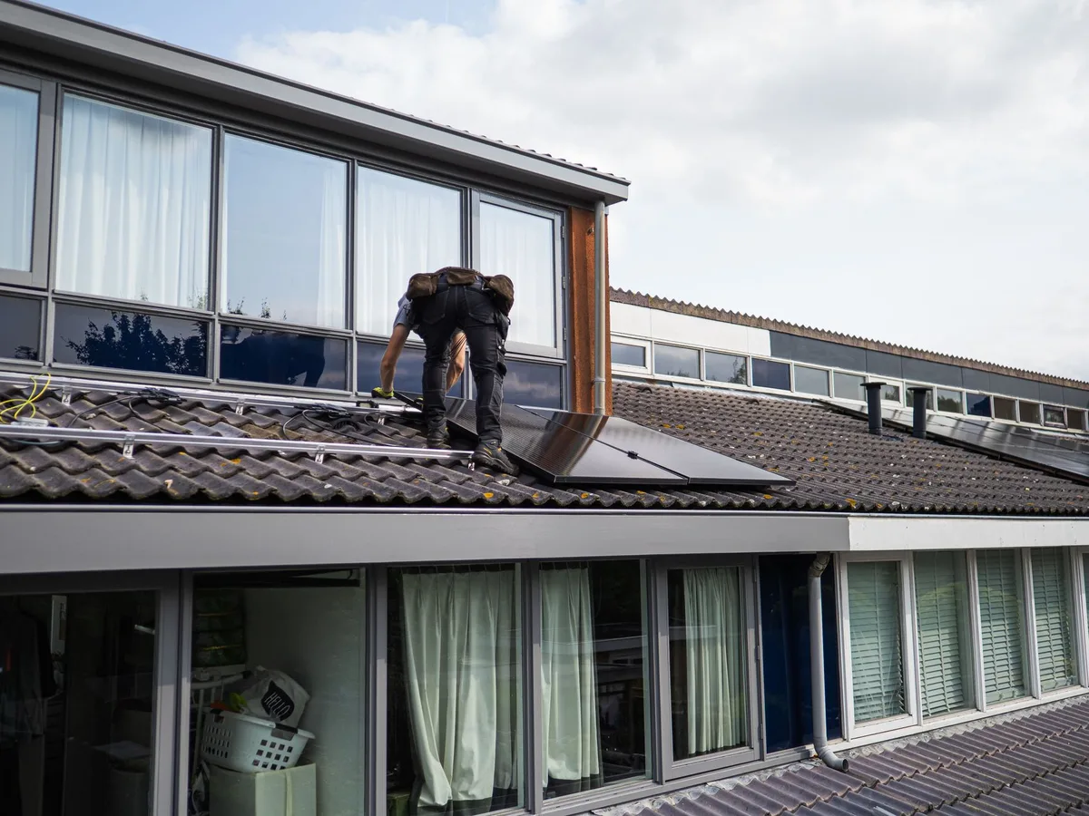 Schéma câblage panneau solaire camping-car installation