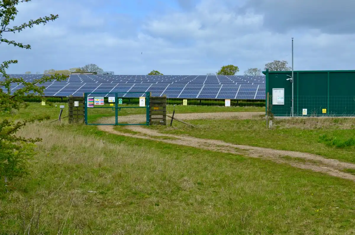 Panneau solaire production temps nuageux
