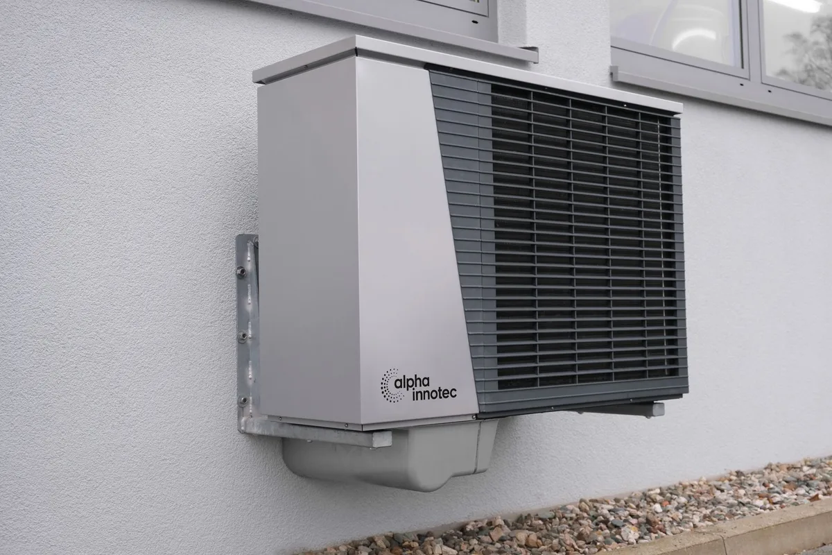 Flux énergétique système thermique PAC + PV efficacité énergétique
